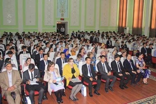 Дар Донишгоҳи давлатии Кӯлоб бахшида ба Соли байналмилалии ҳифзи пиряхҳо конфронси ҷумҳуриявӣ доир гардид
