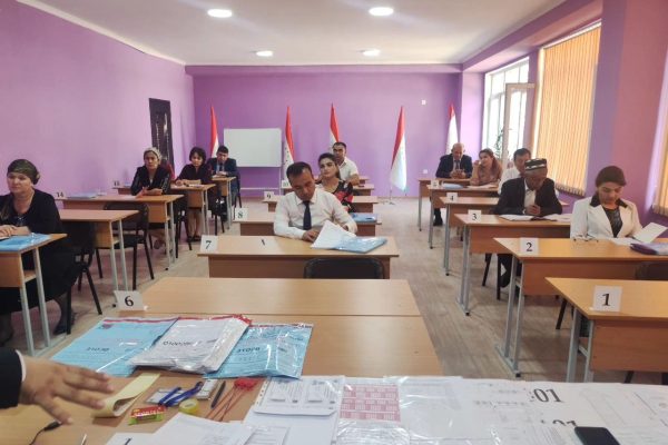 ММТ. Семинарҳои омӯзишӣ барои кормандони муваққатии марказҳои имтиҳонии вилояти Суғд оғоз шуд