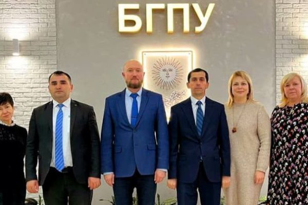 Омӯзгорони Тоҷикистон ва Беларус табодули таҷриба менамоянд