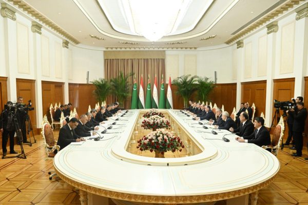 Мулоқоту музокироти сатҳи олии Тоҷикистон ва Туркманистон баргузор шуд