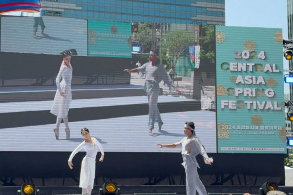 Ҳунармандони Тоҷикистон дар Фестивали баҳори Осиёи Марказӣ дар Ҷумҳурии Корея иштирок намуданд