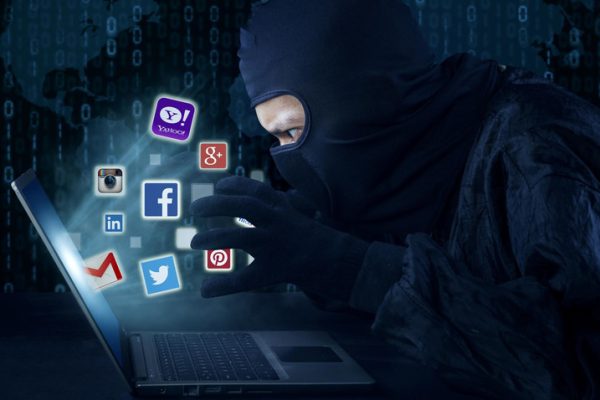 Диққат! Эҳтиёт бошед, ба доми қаллобони интернетӣ наафтед!