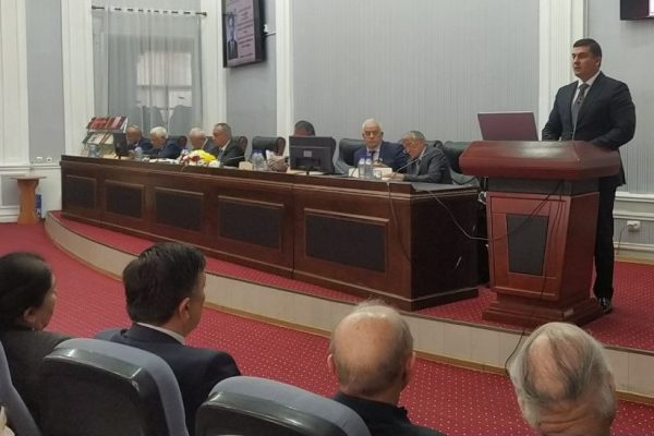 Дар АМИТ бахшида ба 100-солагии адабиётшиноси тоҷик Соҳиб Табаров ҳамоиш доир шуд