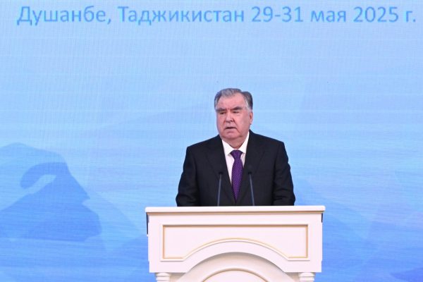 Суханронии Президенти Ҷумҳурии Тоҷикистон, Пешвои миллат муҳтарам Эмомалӣ Раҳмон дар Конфронси якуми байналмилалии сатҳи баланд оид ба ҳифзи пиряхҳо