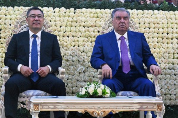 Сарони давлатҳои Тоҷикистон ва Қирғизистон дар консерти арбобони санъат бо номи «Дӯстии абадӣ» иштирок намуданд